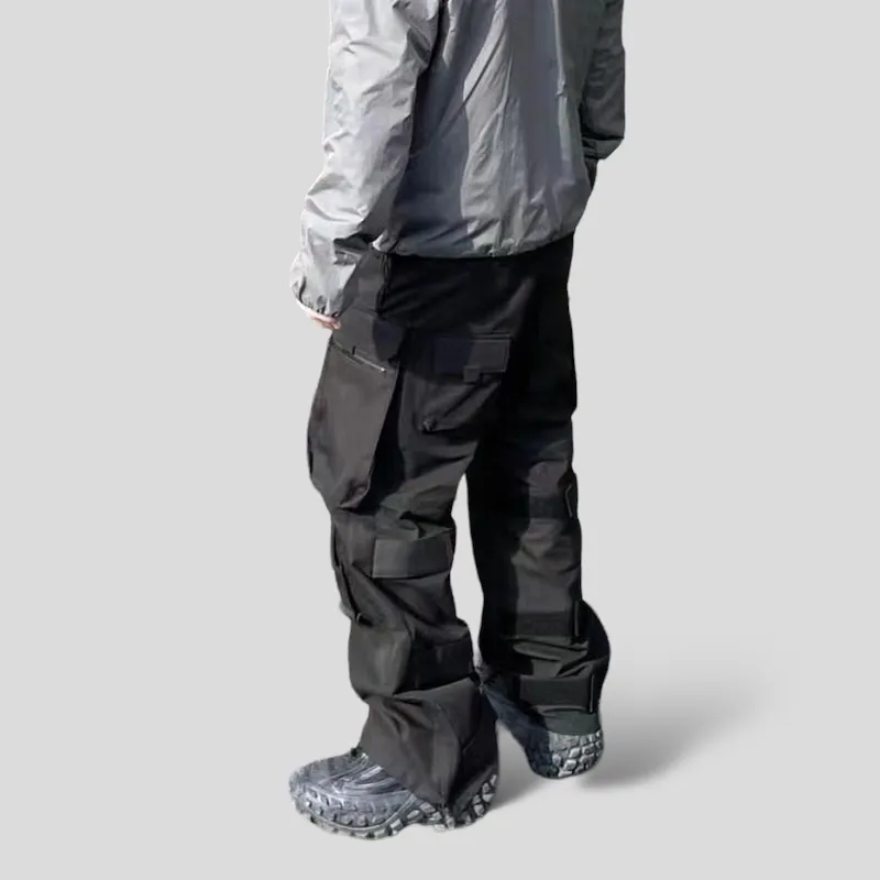 Wide leg cargo pants with 3-D pockets